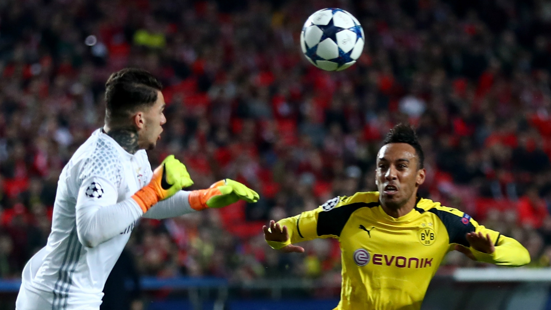 Thủ thành đội Manchester City: Ederson Moreas Ederson Moreas