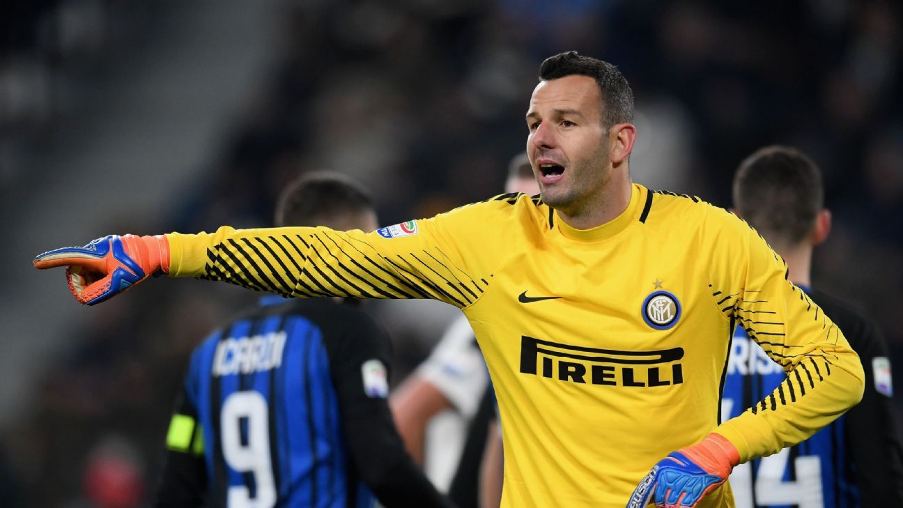 Thủ thành Samir Handanovic của Inter Milan Samir Handanovic