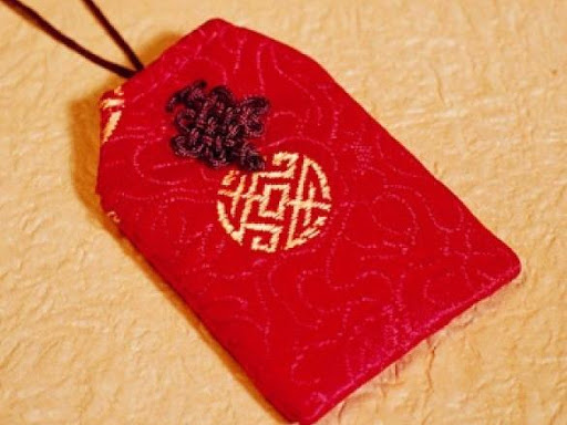 Tìm hiểu về bùa yêu để tránh những điều sự việc đáng tiếc Tìm hiểu về bùa yêu để tránh những điều sự việc đáng tiếc