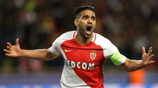 Radamel Falcao có 5 bàn thắng trong trận Atletico Madrid với Deportivo Radamel Falcao có 5 bàn thắng trong trận Atletico Madrid với Deportivo