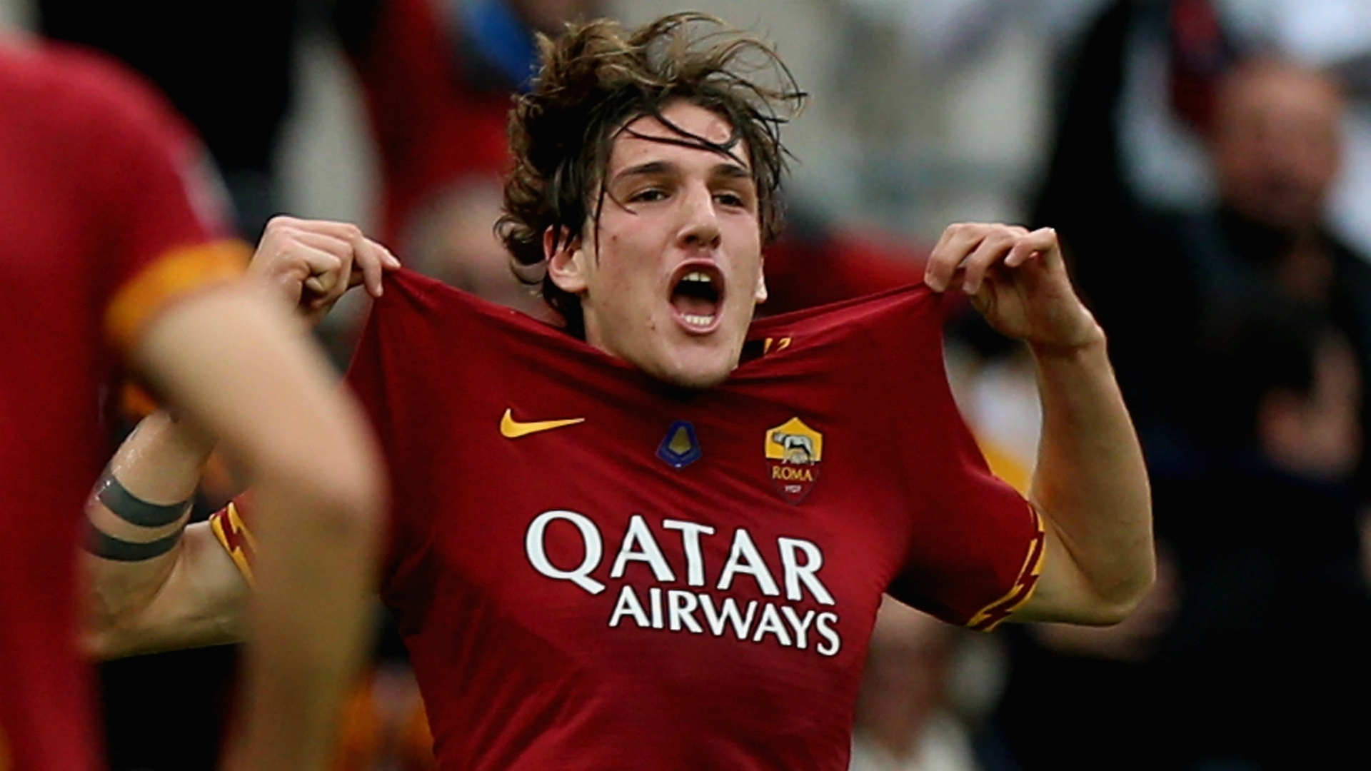 Nicolo Zaniolo chấn thương dây chằng chéo Nicolo Zaniolo chấn thương dây chằng chéo có nguy cơ lỡ hẹn vck euro 2020