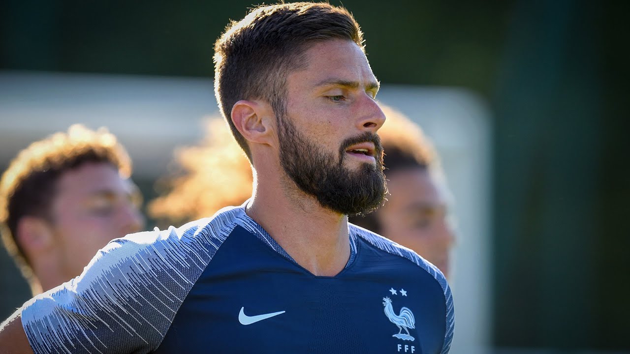 Giroud cần tìm bến đỗ mới để được chơi bóng Giroud cần tìm bến đỗ mới để được chơi bóng
